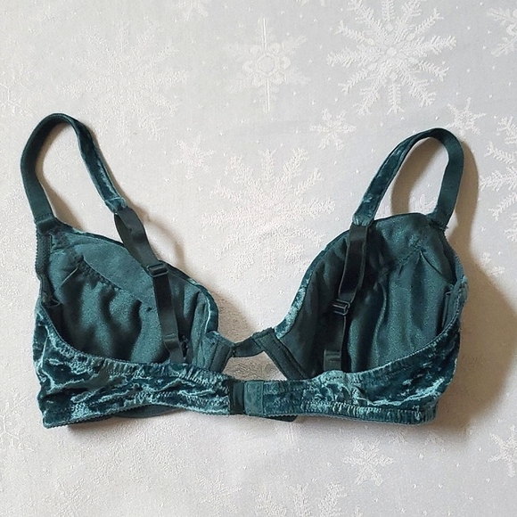 Victoria's Secret Vintage Green Crushed Velvet Underwire Padded Bra Size 36B - Picture 7 of 14